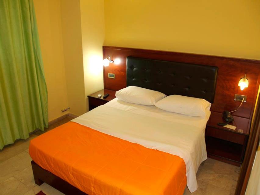 Hotel Filoxenia Ханья Экстерьер фото