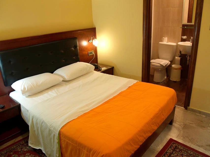 Hotel Filoxenia Ханья Экстерьер фото
