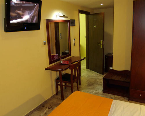 Hotel Filoxenia Ханья Экстерьер фото
